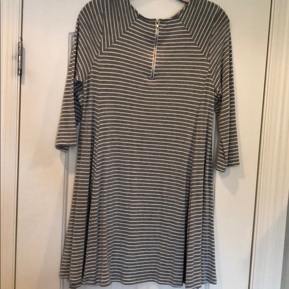 Fall Closet Staple Dress Flowy - Picture 4 of 6